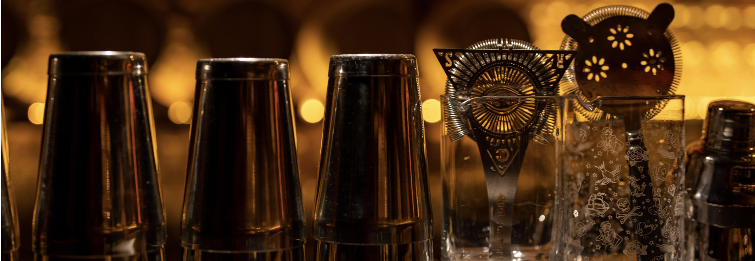 cocktail bar equipment